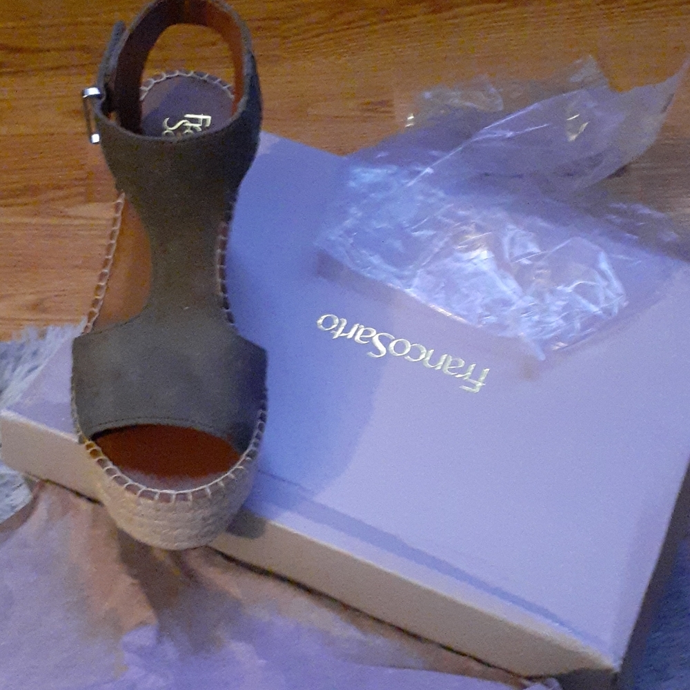 Green wedge heel sandal